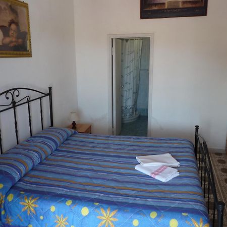 Agenzia Aprea Appartamenti Ponza Luaran gambar